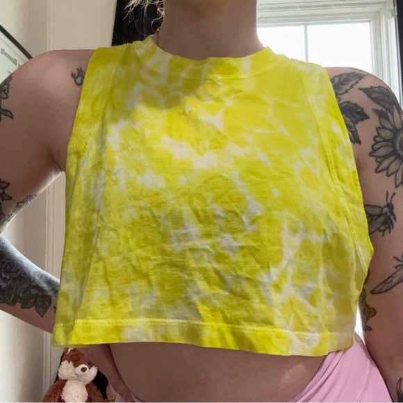 Lululemon All Yours Crop Top - Picture 1 of 5